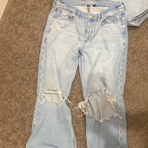 American Eagle Outfitters Light Wash Distressed Boyfriend Jeans